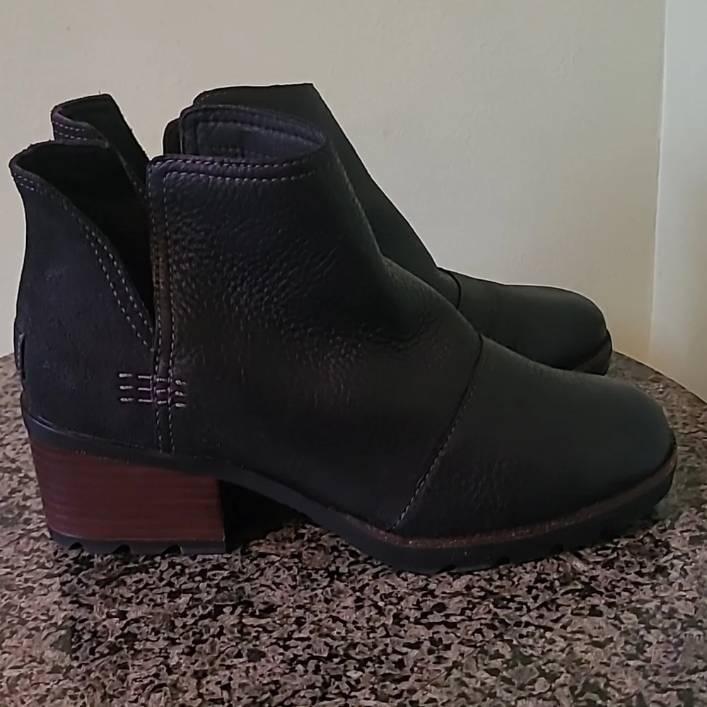 Sorel Cate Cut-out Black Full-grain Leather Bootie Ankle Boots Wmn 6 Casual